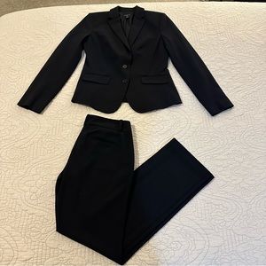 Ann Taylor Navy Suit Set — 2 Petite